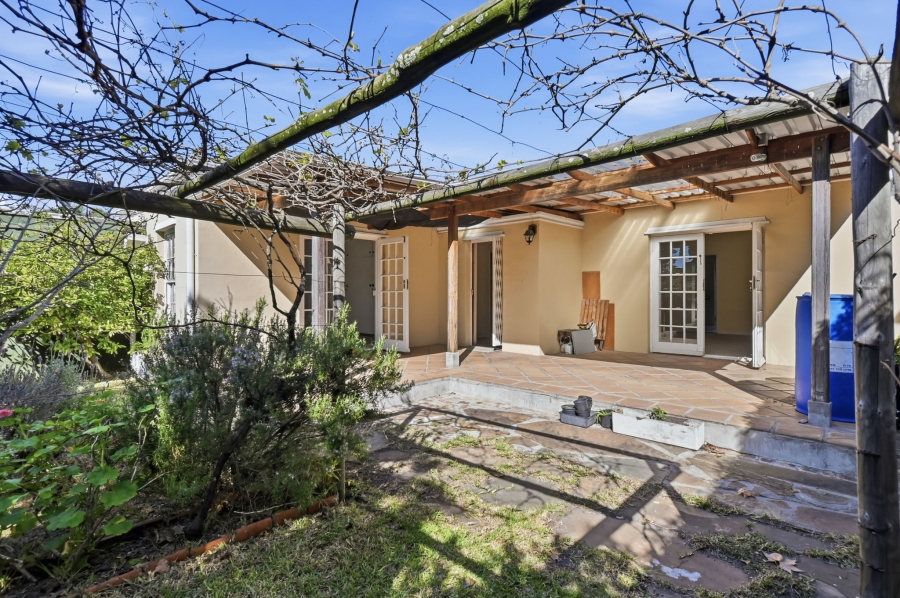 3 Bedroom Property for Sale in Harfield Village Western Cape